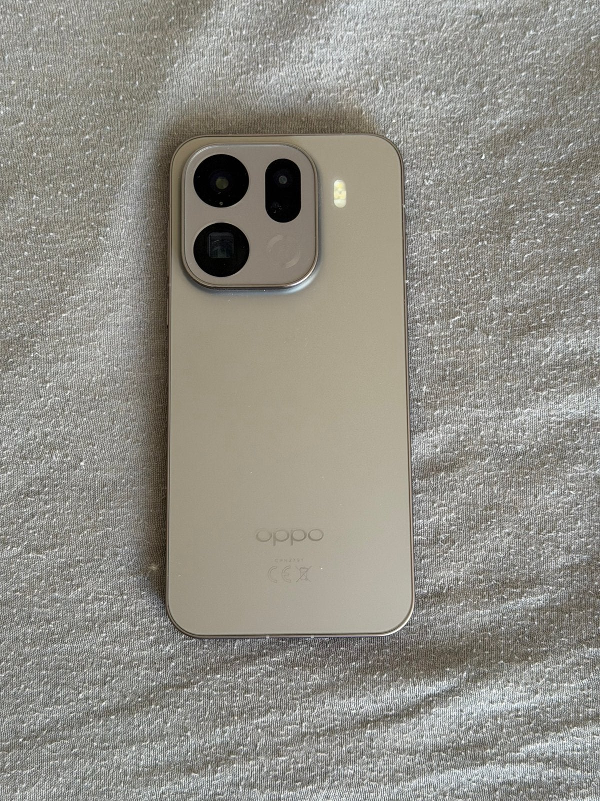 Oppo Find X9 Pro, Enlèvement ou Envoi, Comme neuf