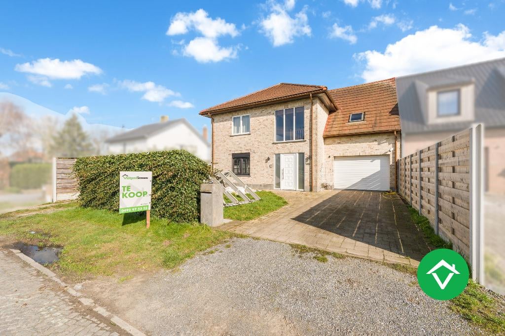 Woning met 4 slaapkamers en tuin te Torhout, Immo, Huizen en Appartementen te koop, 500 tot 1000 m², 147 kWh/m²/jaar, Hoekwoning