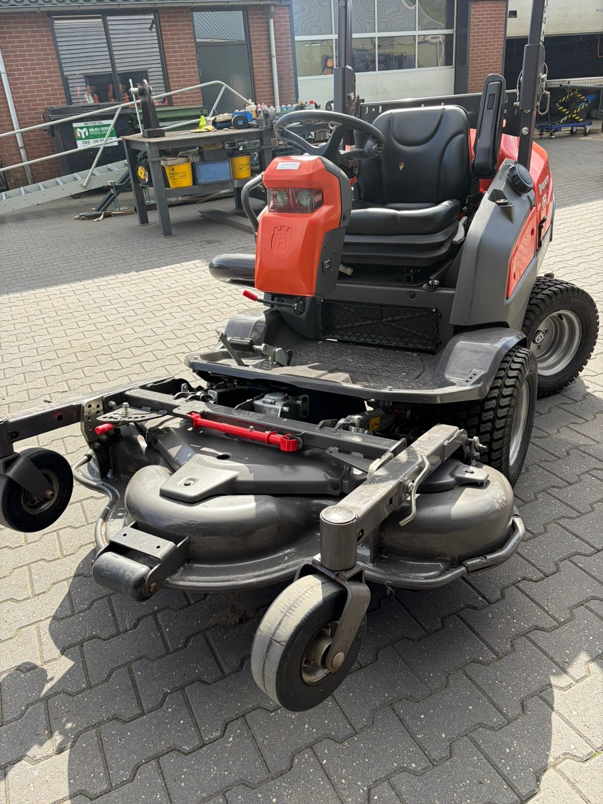Husqvarna P525D, Tuin en Terras, Ophalen, Zo goed als nieuw, Mulchfunctie, 120 cm of meer