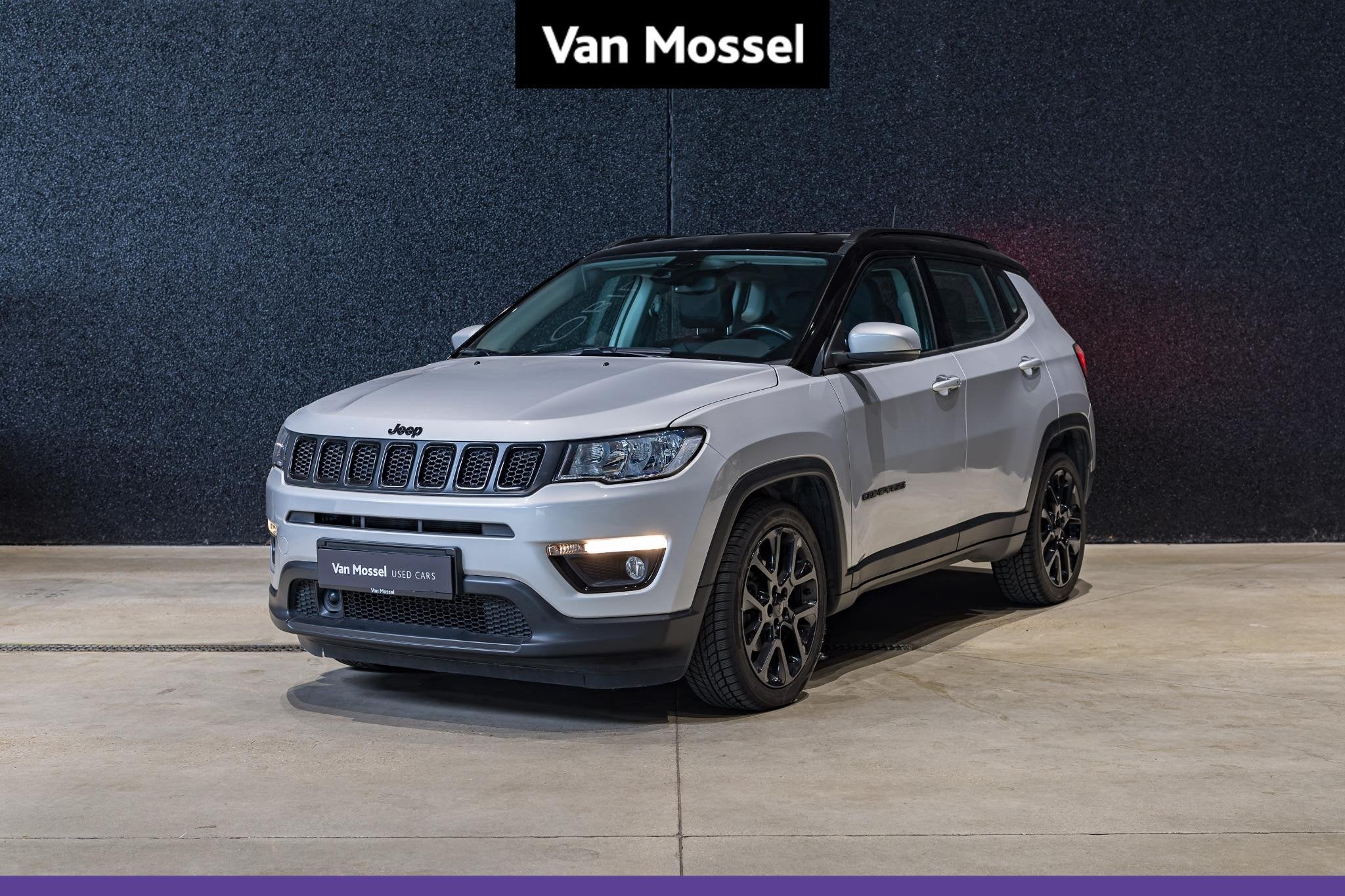 Jeep Compass Night Eagle 130, Autos, Argent ou Gris, Achat, 1750 kg, Entreprise