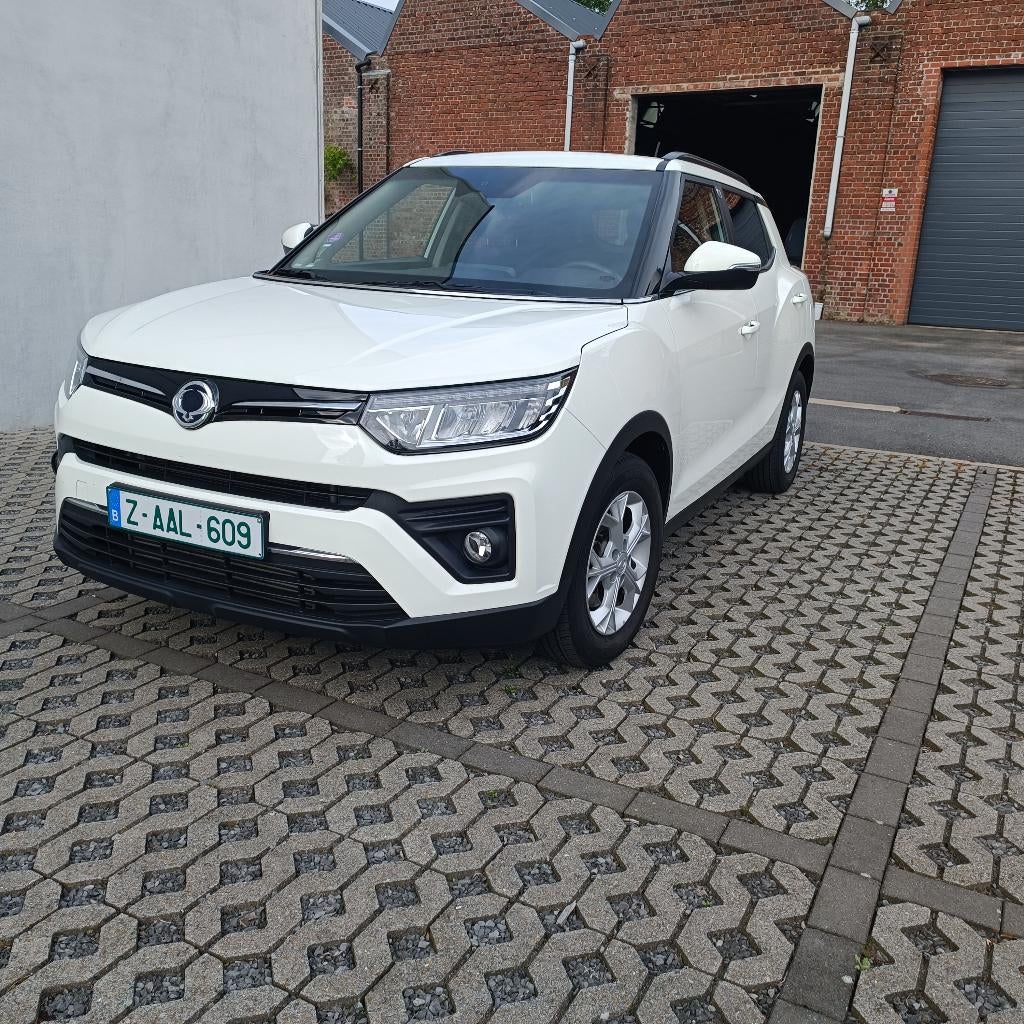KOOPJE,ssangyong tivoli automaat benzine,1,5,10/2023,20000km, Auto's, SsangYong, USB, Euro 6, Wit, 120 kW
