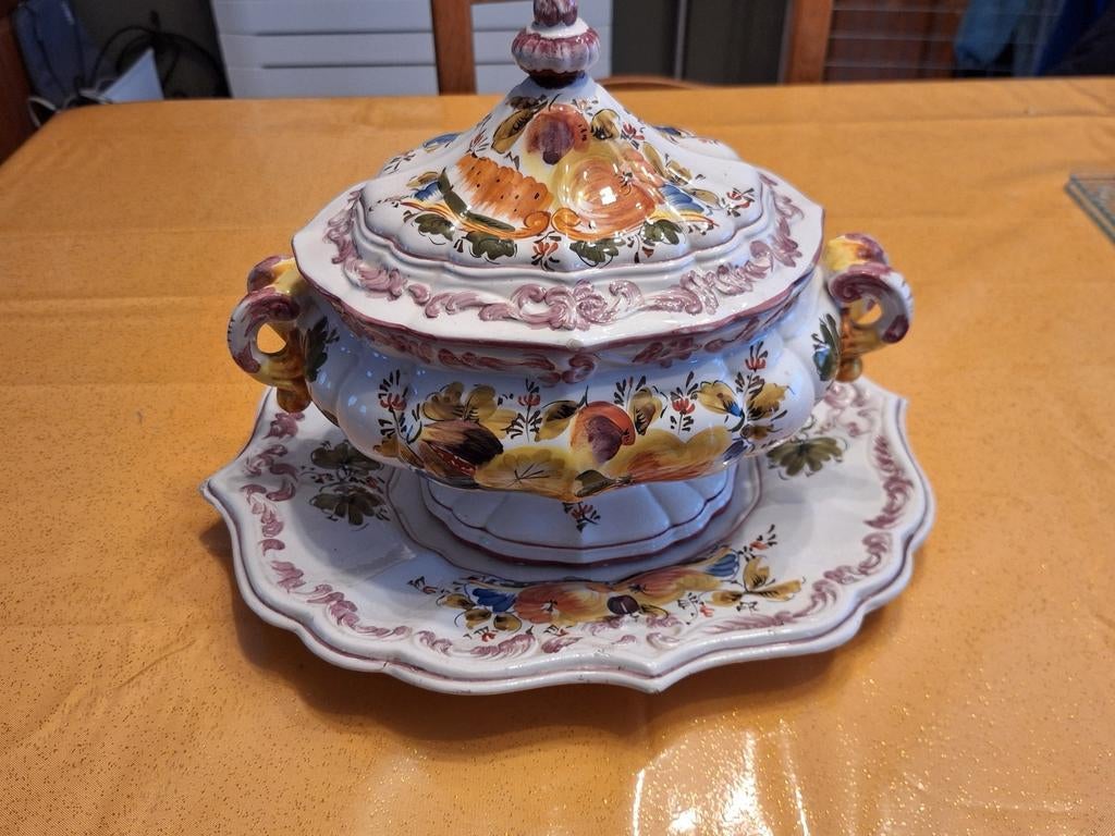 Belle soupière et son plateau Bassano Italy, Enlèvement ou Envoi