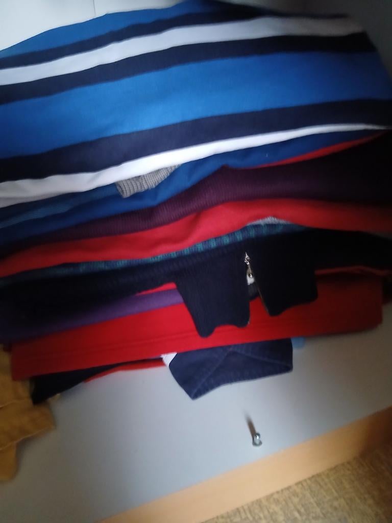 Herenkleding,hemden,jassen,ondergoed,truien ,sweaters,doos m, Ophalen