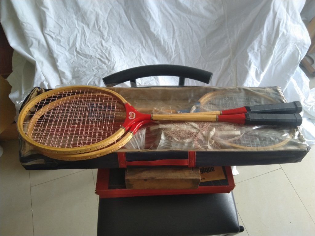 Badminton ancien, Enlèvement