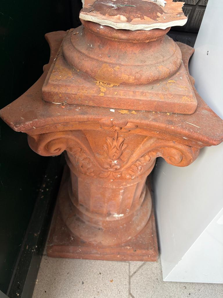 Terracotta staander, Ophalen, Terracotta