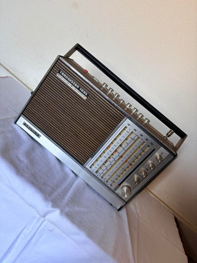 Radio vintage Grundig, TV, Hi-fi & Vidéo, Radios, Envoi, Utilisé, Radio
