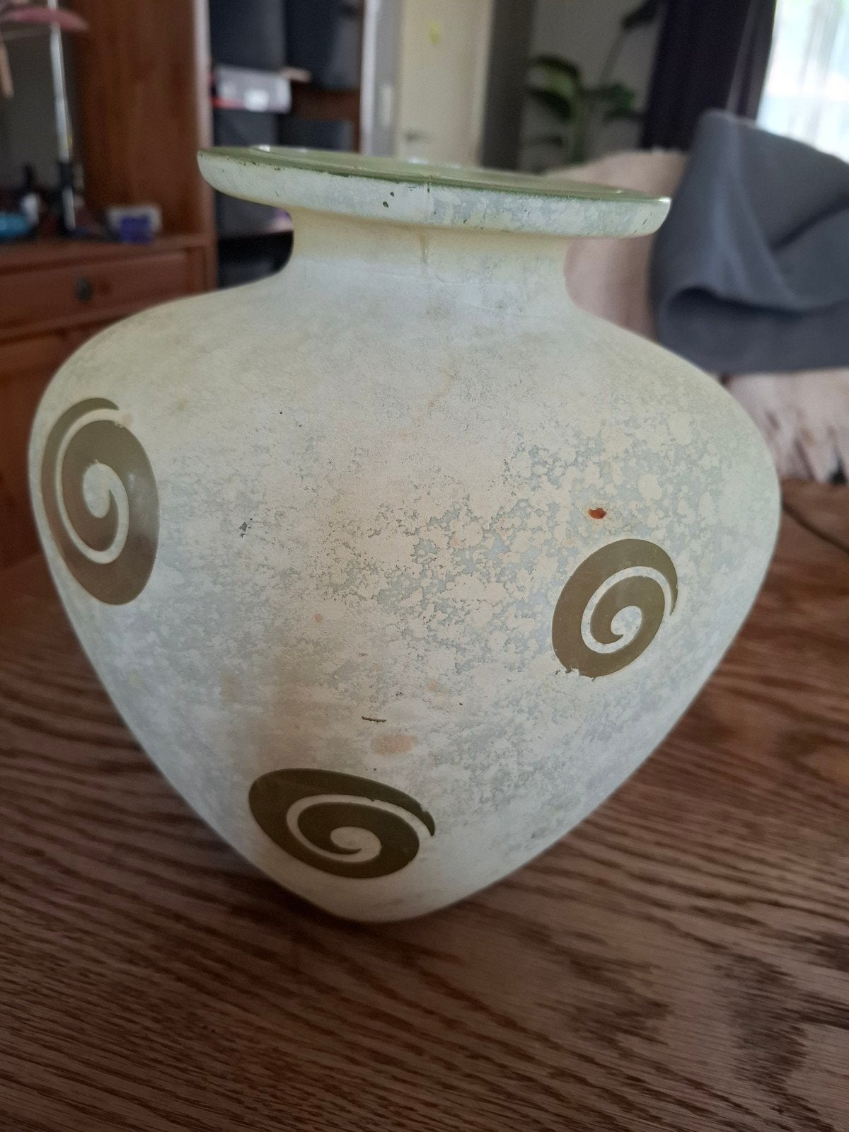Vintage vaas jaren 80 – Rustiek spiraalmotief, Huis en Inrichting, Woonaccessoires | Vazen, Ophalen