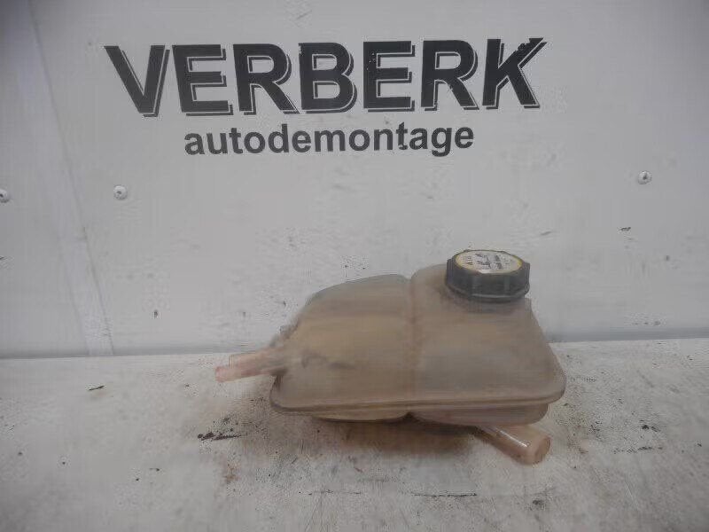 KOELVLOEISTOF RESERVOIR Ford Focus 2 (3m5h-8k218), Enlèvement ou Envoi, Henry-Ford-Straße 1 50735 Köln, DE, Ford-Werke GmbH, Kunden@ford.com