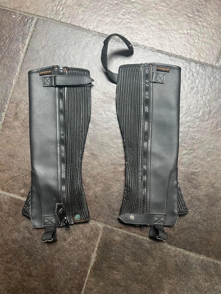 zwarte chaps, Dieren en Toebehoren, Ophalen of Verzenden, Gebruikt, Overige soorten, Schoeisel