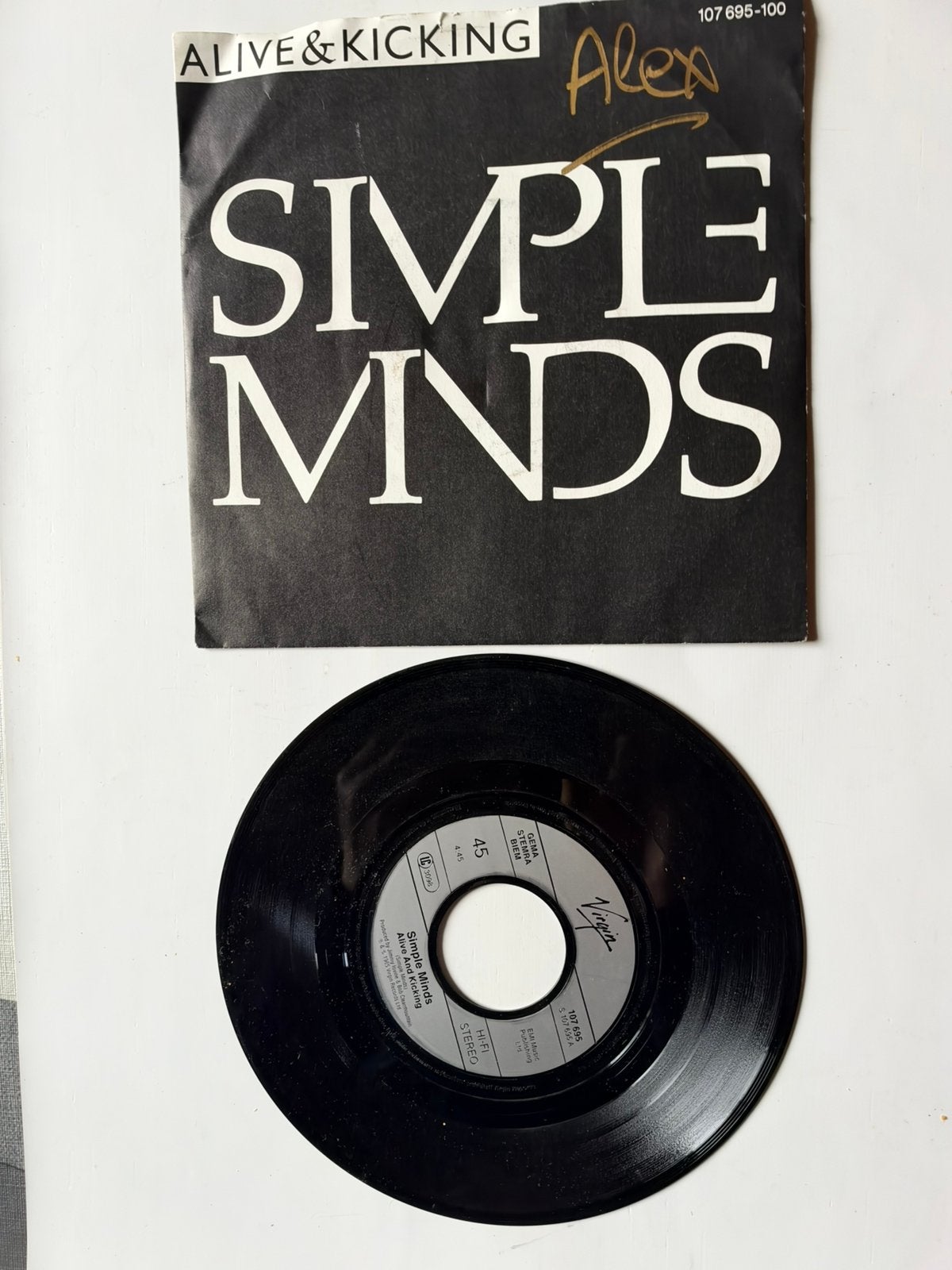 Simple Minds: alive & kicking ( 1985), Verzenden, Zo goed als nieuw