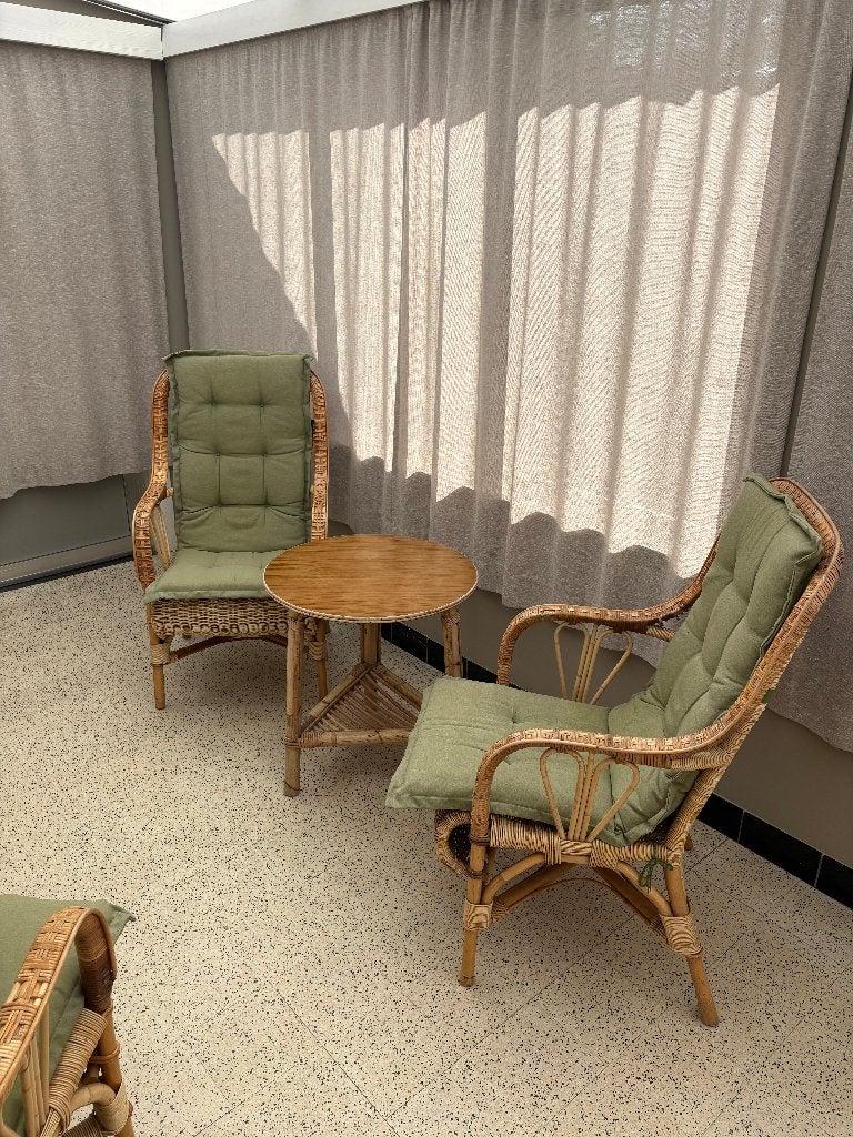 rieten veranda set, Ophalen, Zo goed als nieuw