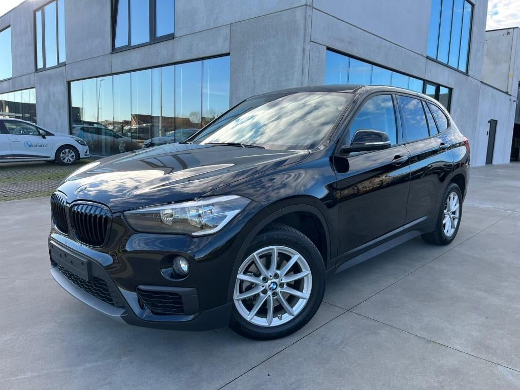 BMW X1 Sdrive18i benzine/Navi/PDC/Garantie/Topstaat, Stof, Zwart, 5 deurs, 3 cilinders
