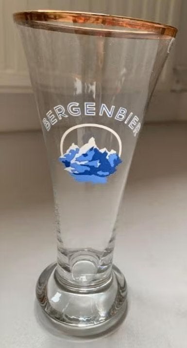 Een vintage Bergenbier fluitglas, Verzamelen, Biermerken, Ophalen of Verzenden, Zo goed als nieuw, Glas of Glazen