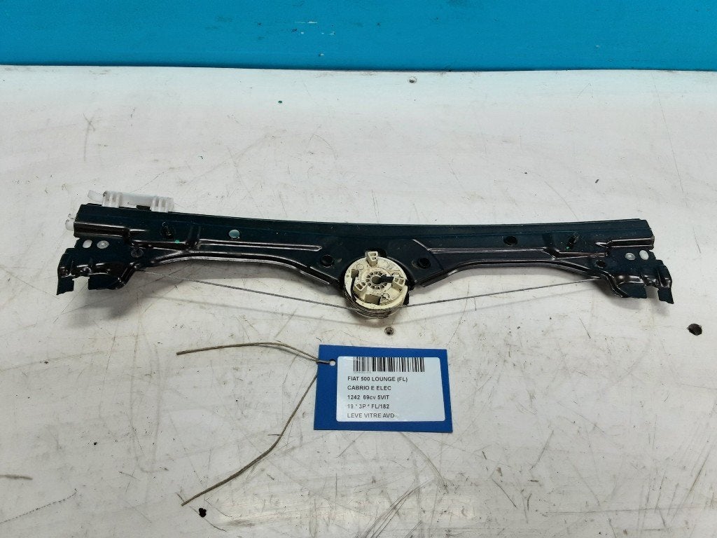 VITRE MECANISME AVANT DROIT Fiat 500C (312) (01-2009/-), Mevr. I. Hauben, Utilisé, Fiat, Rue de l'Espoir 34 34
4030  GRIVEGNÉE, BE