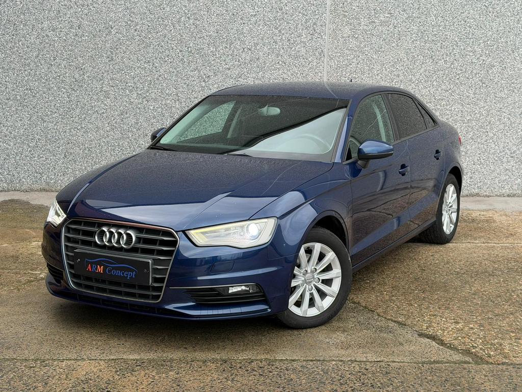 Audi A3 Berline 1.4 TFSI essence 2015 EURO 6 GARANTIE 1 an, Autos, Bluetooth, Achat, Euro 6, Entreprise