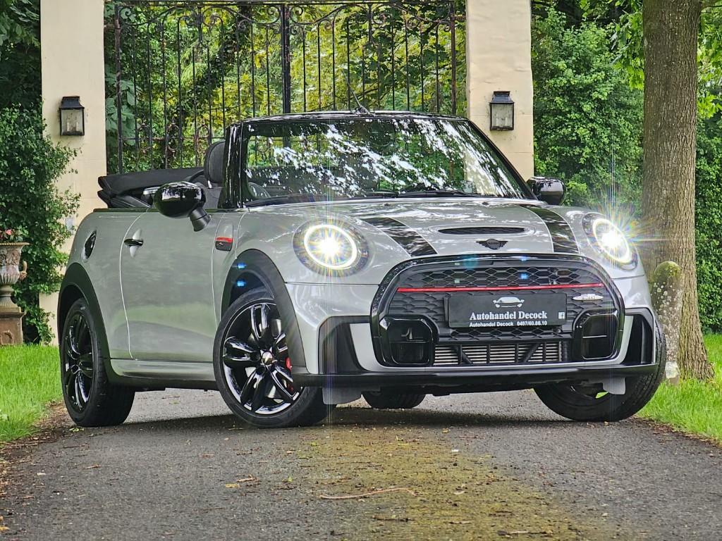 Mini cabrio john cooper works 2.0 benzine | HEAD UP | CAMERA, Auto's, Mini, Bedrijf, Te koop, Cabrio, ABS, Achteruitrijcamera