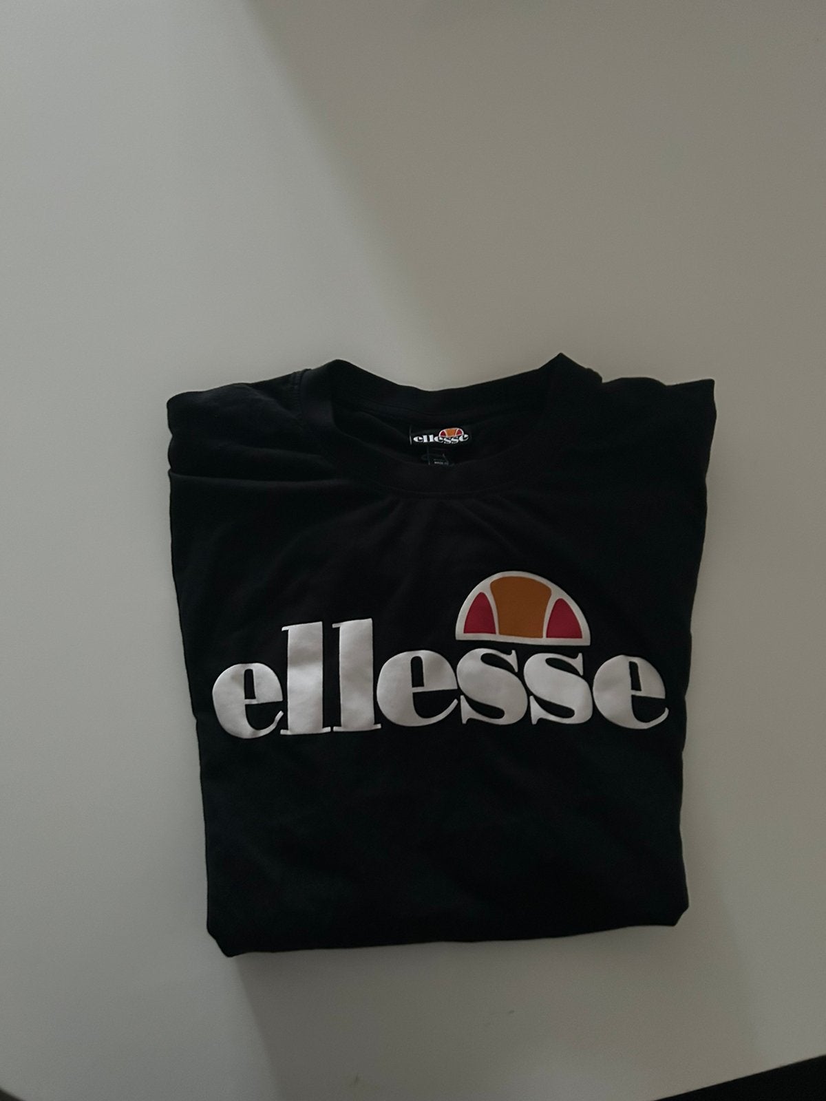 T shirt ellesse, Ophalen of Verzenden, Zo goed als nieuw, Maat 52/54 (L)