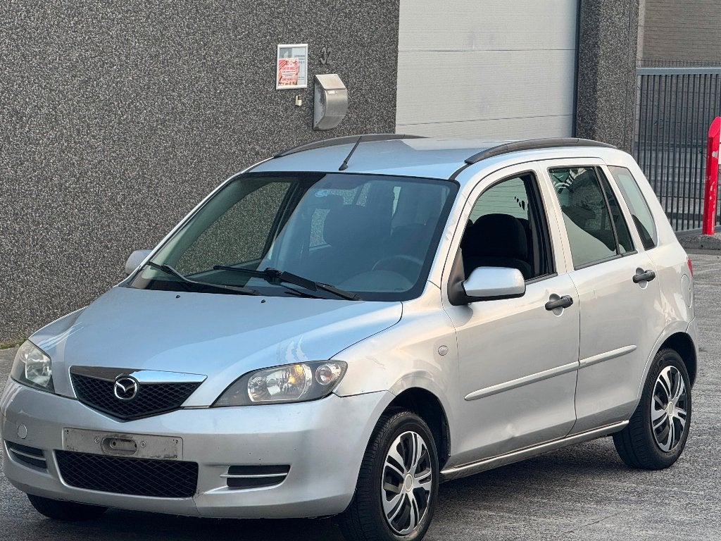 MAZDA 2 1.2i ESSENCE GARANTIE 12MOİS PRÊTA A IMMATRICULÉ, Autos, Mazda, Argent ou Gris, Achat, Boîte manuelle, 5 portes