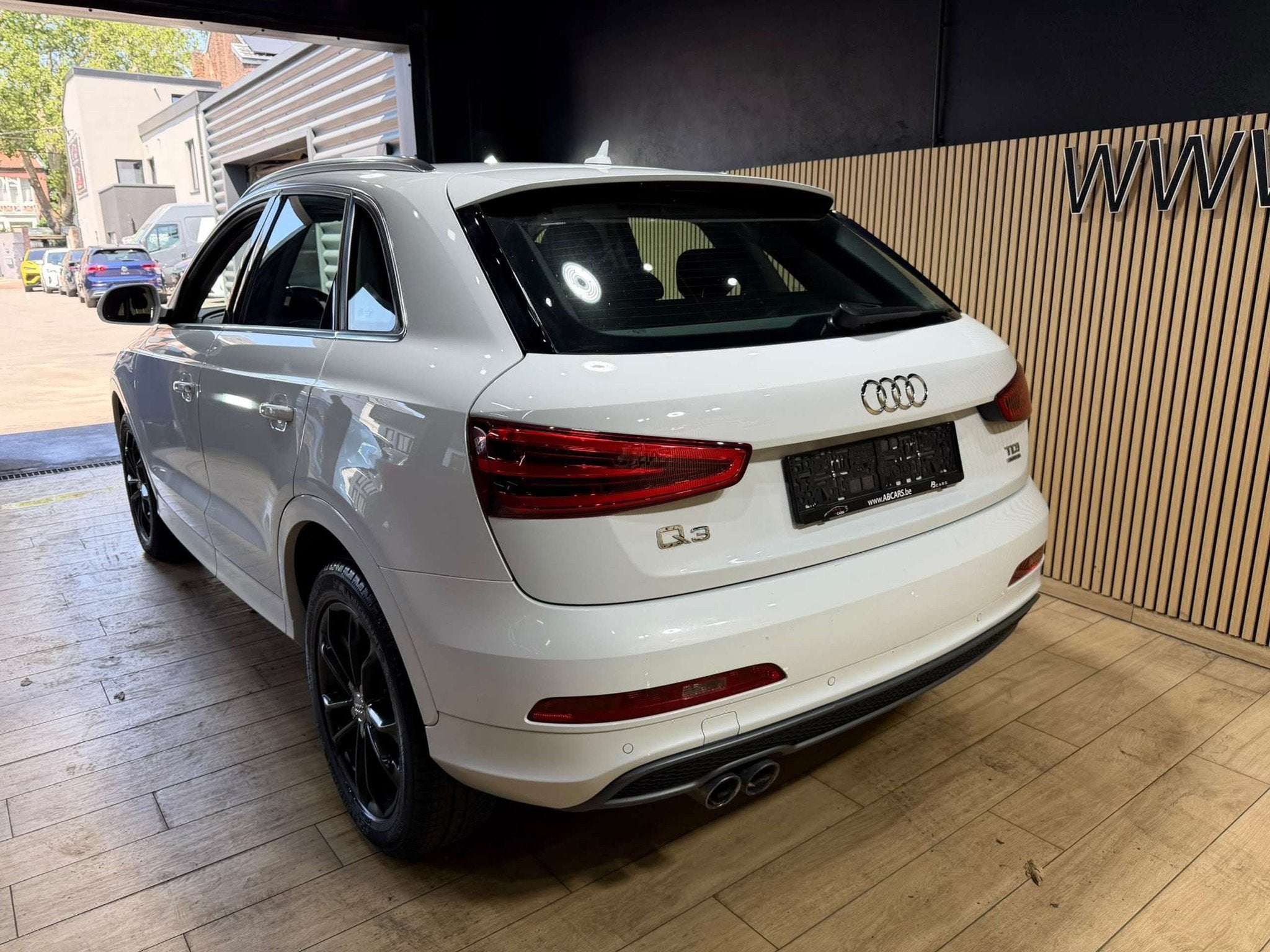 Audi Q3 2.0 TDi Quattro S line S tronic * GARANTIE 12 MOIS *, Autos, Audi, Euro 5, Achat, Entreprise, 1968 cm³