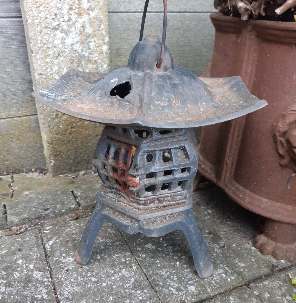 Pagode tuinlantaarn gietijzer, Tuin en Terras, Ophalen of Verzenden, Gebruikt, Overige typen