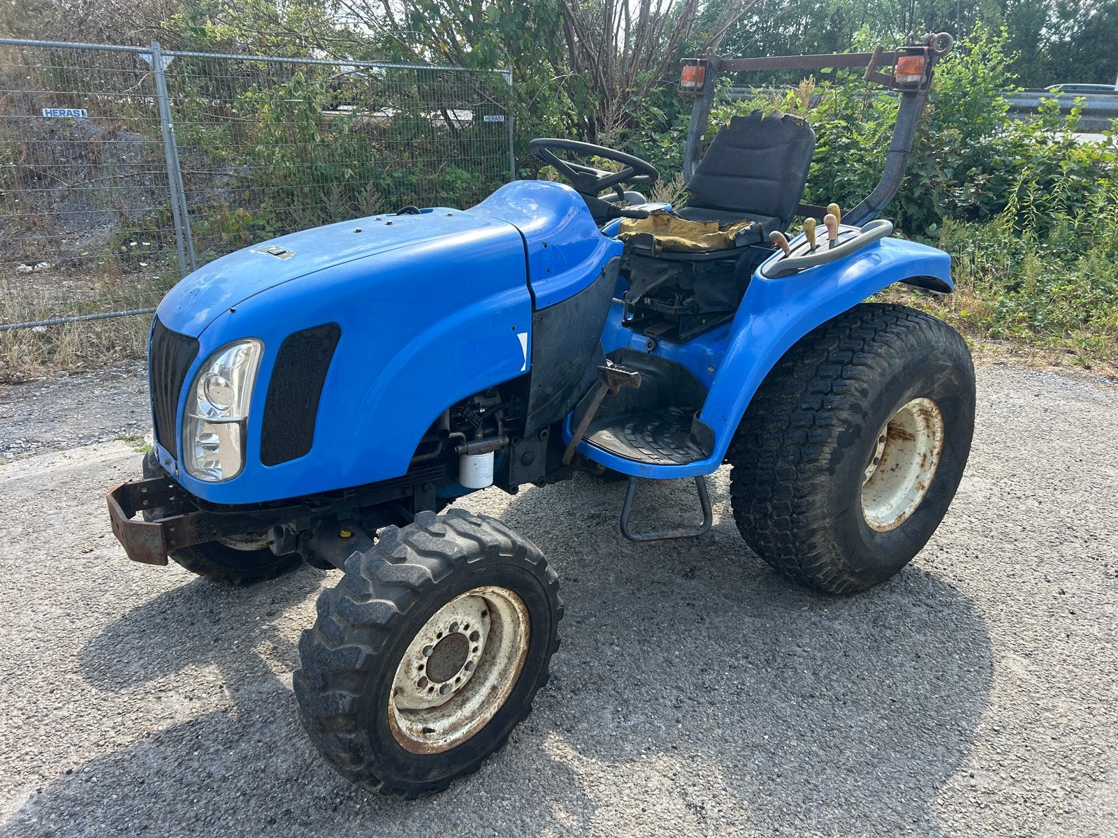 New Holland 30pk hydrostatisch, Zakelijke goederen, Landbouw | Tractoren, Ophalen, Gebruikt, Tot 80 Pk, 5000 tot 7500