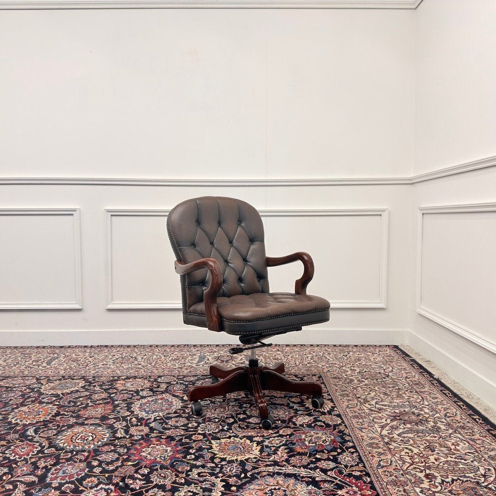 Klassiek Engels Chesterfield Bureaustoel, Ophalen