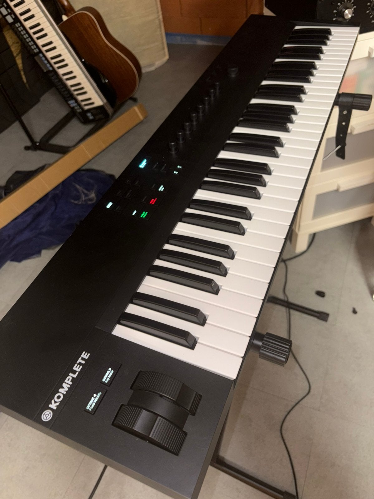 Native Instruments Komplete Kontrol A61, Enlèvement, Comme neuf