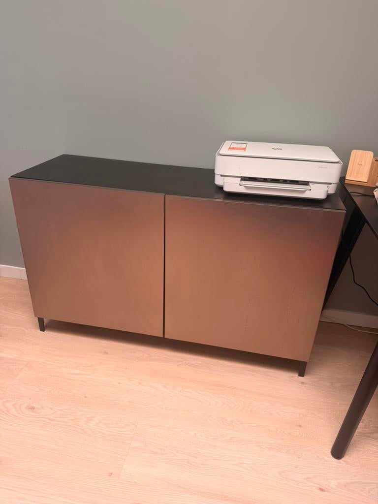 Ikea dressoir zwart met bronzen deuren, Ophalen, Zo goed als nieuw