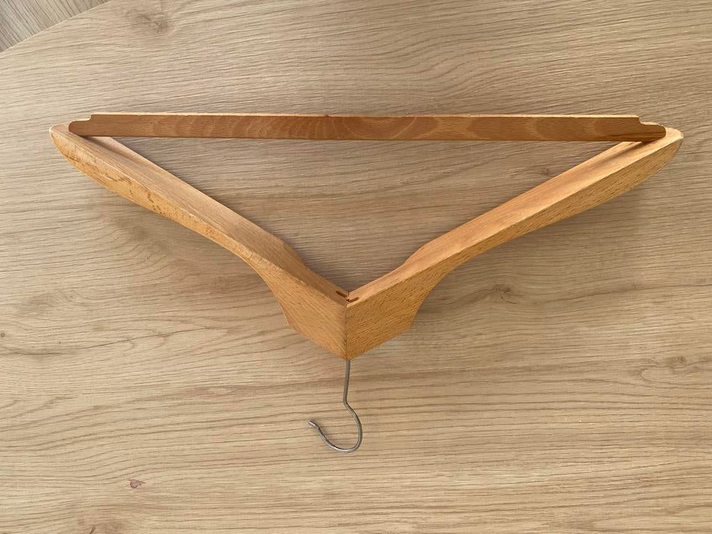 Kleerhangers, Ophalen, Zo goed als nieuw