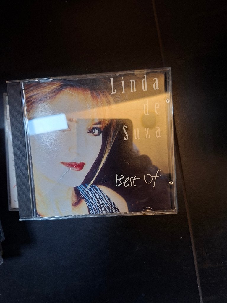 cd - linda de suza - best of, Enlèvement ou Envoi, Pop, Comprend un livret, Comme neuf