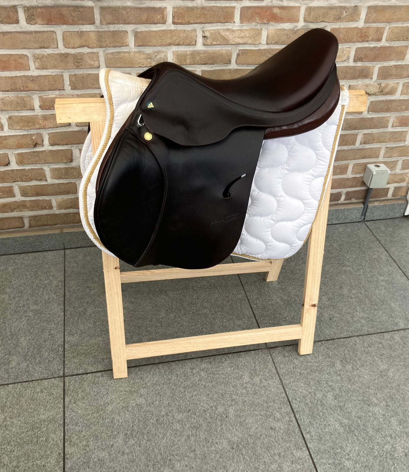 Springzadel Prestige Roma Jump 17 inch, Dieren en Toebehoren