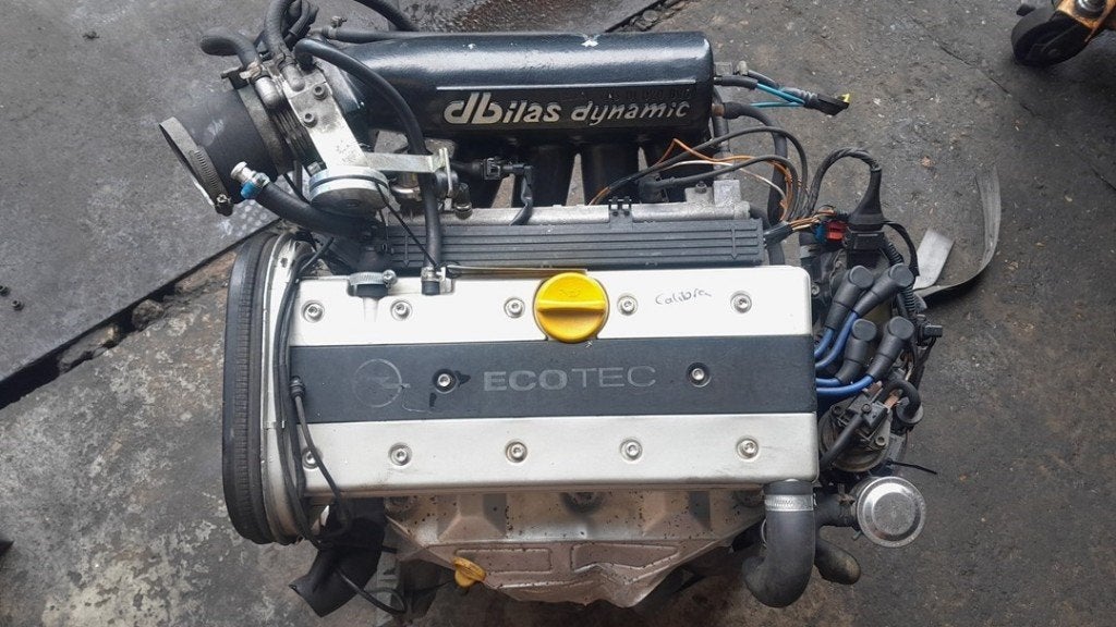 MOTEUR Opel Calibra (01-1989/07-1997), Autos : Pièces & Accessoires, Opel, Opel Automobile GmbH, Utilisé, Kontakt-opel@opel.com