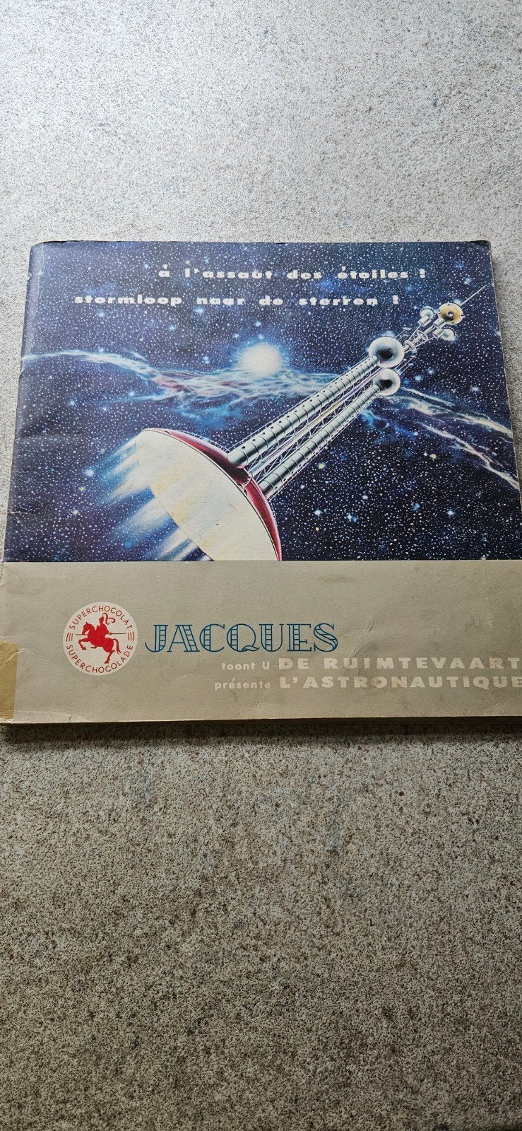 album de compilation vintage de voyages dans l'espace, Enlèvement