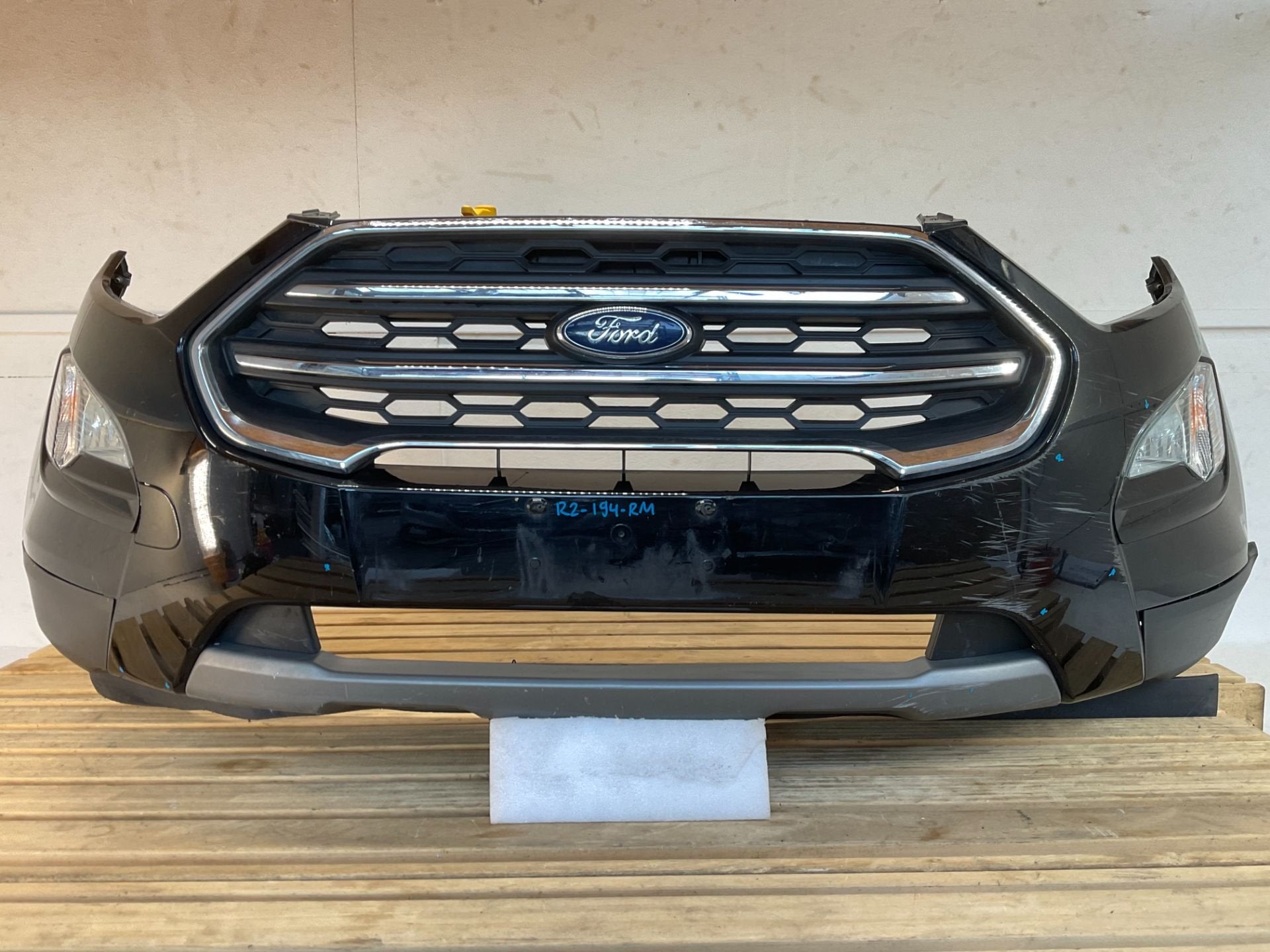Pare-chocs avant Ford Ecosport restyl R2-194-RM, Pare-chocs, Info@ford.com, Avant, Ford Motor Company
