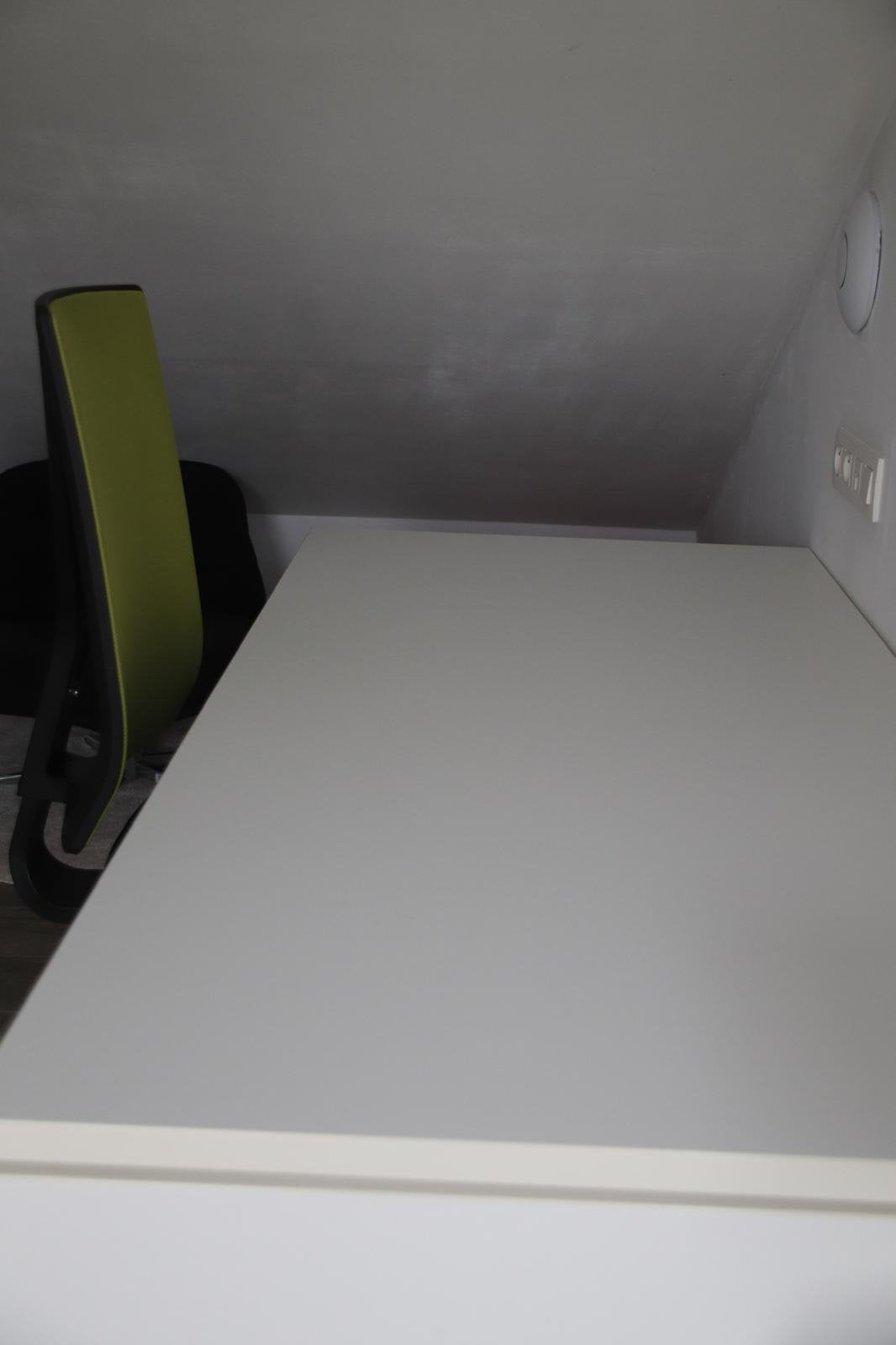 Bureau, Ophalen, 180 cm, Schoolbureau, Zo goed als nieuw