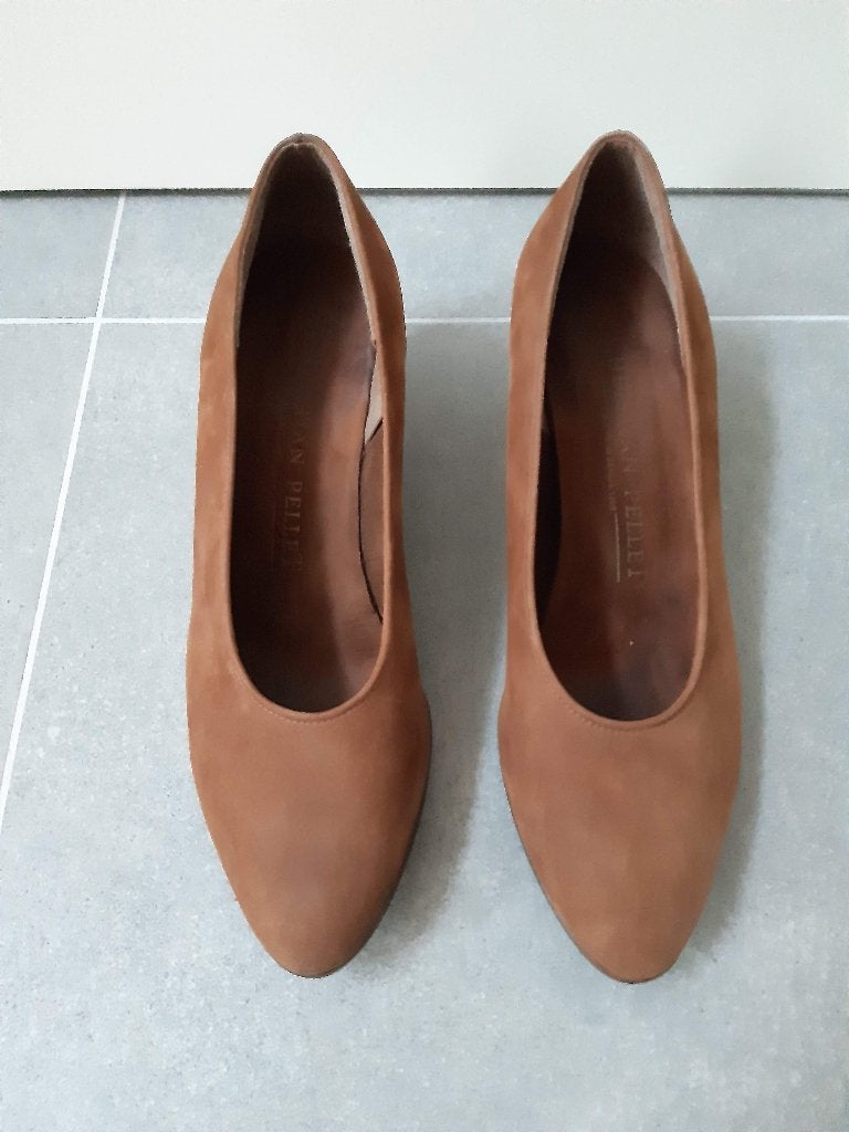 Chaussures brunes en daim (pointure 41), Escarpins, Comme neuf, Brun, Enlèvement