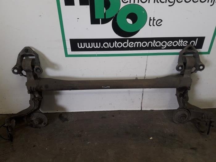 Achteras voorwielaandrijving van een Opel Zafira B (Zafira B, Gebruikt, -, -, Opel