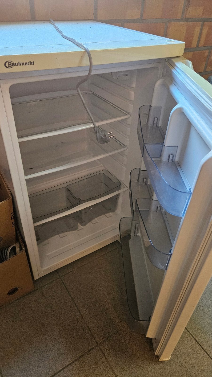 Bauknecht frigo laag model ideaal voor op kot, Enlèvement ou Envoi