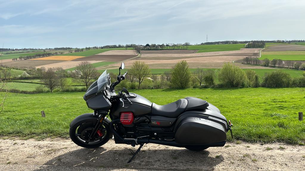 Moto Guzzi Mgx21 Flying Fortress, Motoren, Motoren | Moto Guzzi, Particulier