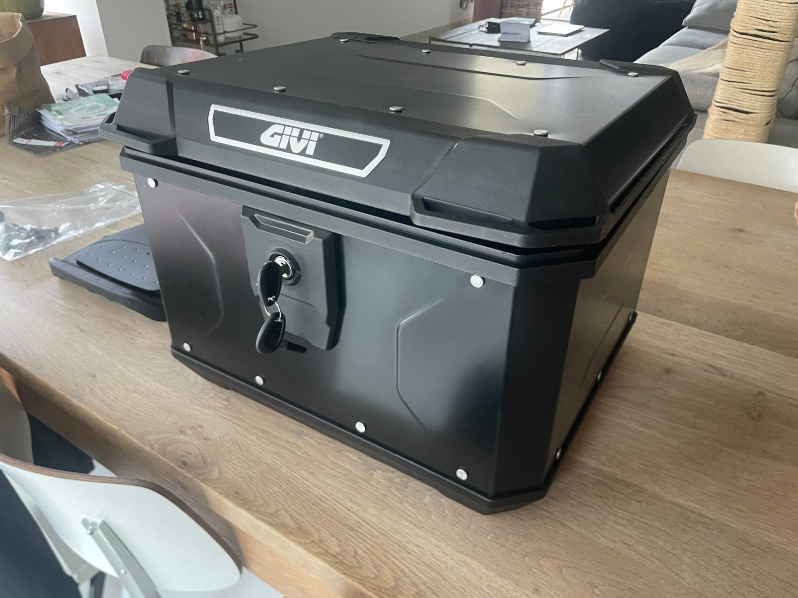 GIVI ALP44 Alpina II Monolock 44l Zwart aluminium, Motoren, Ophalen, Nieuw