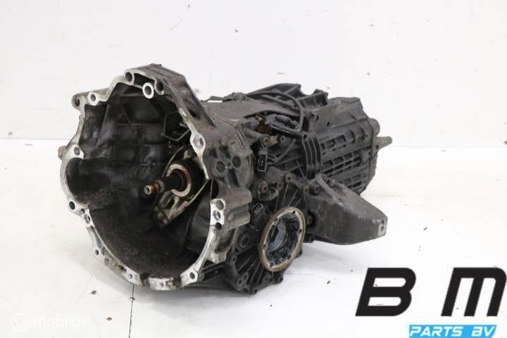 Handgeschakelde 5-bak VW Passat B5 012300053C, Autos : Pièces & Accessoires, Utilisé