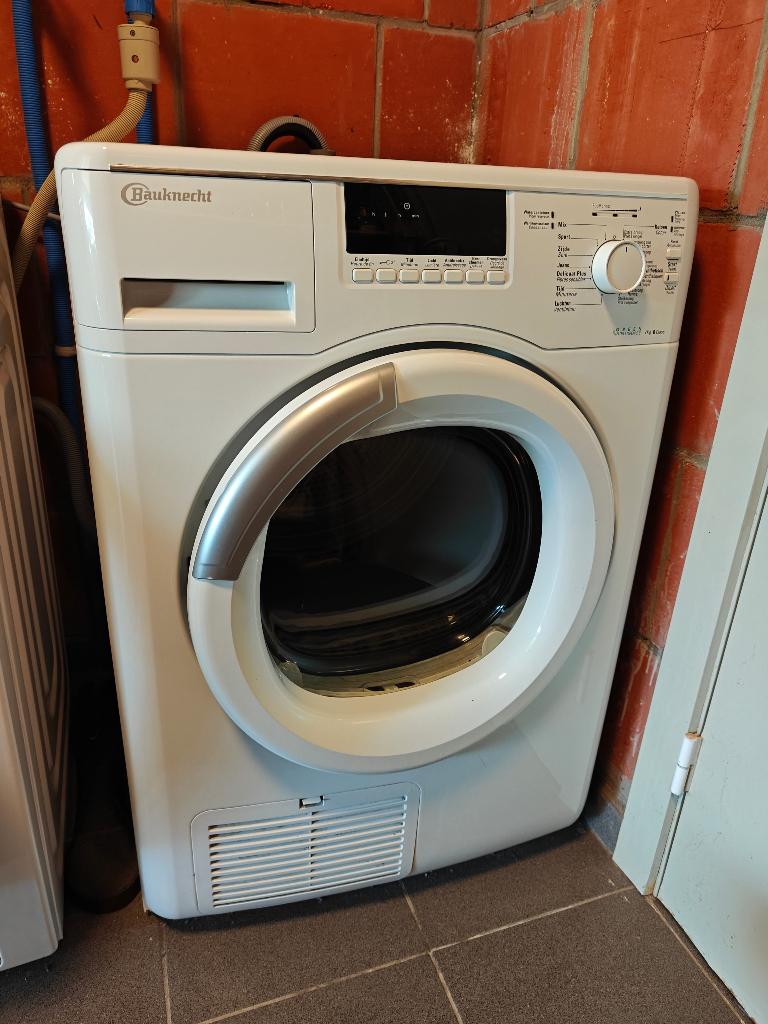 Bauknecht droogkast, Ophalen, 6 tot 8 kg, Gebruikt, Voorlader