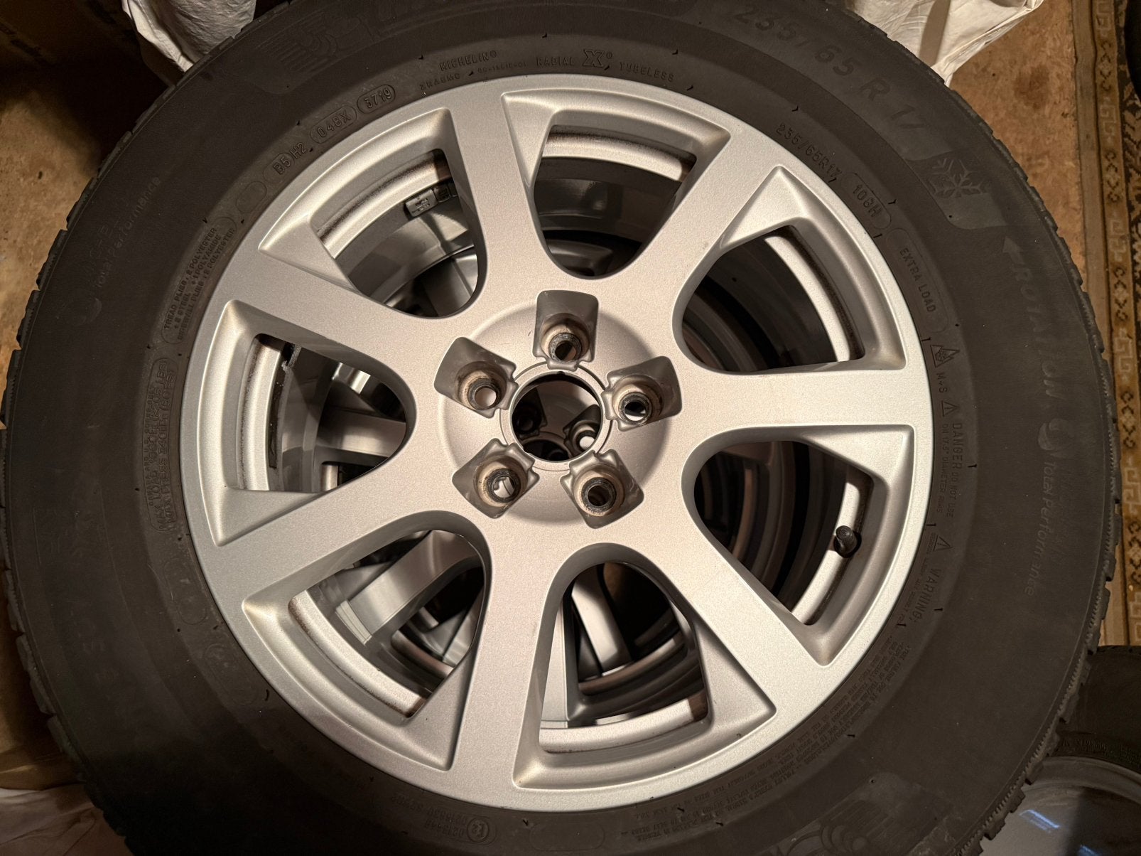 Audi Q5 17” winterset: Michelin Pilot Alpin 5 SUV 235/65 R17, Pneus hiver, Enlèvement, Véhicule tout-terrain, Pneu(s)
