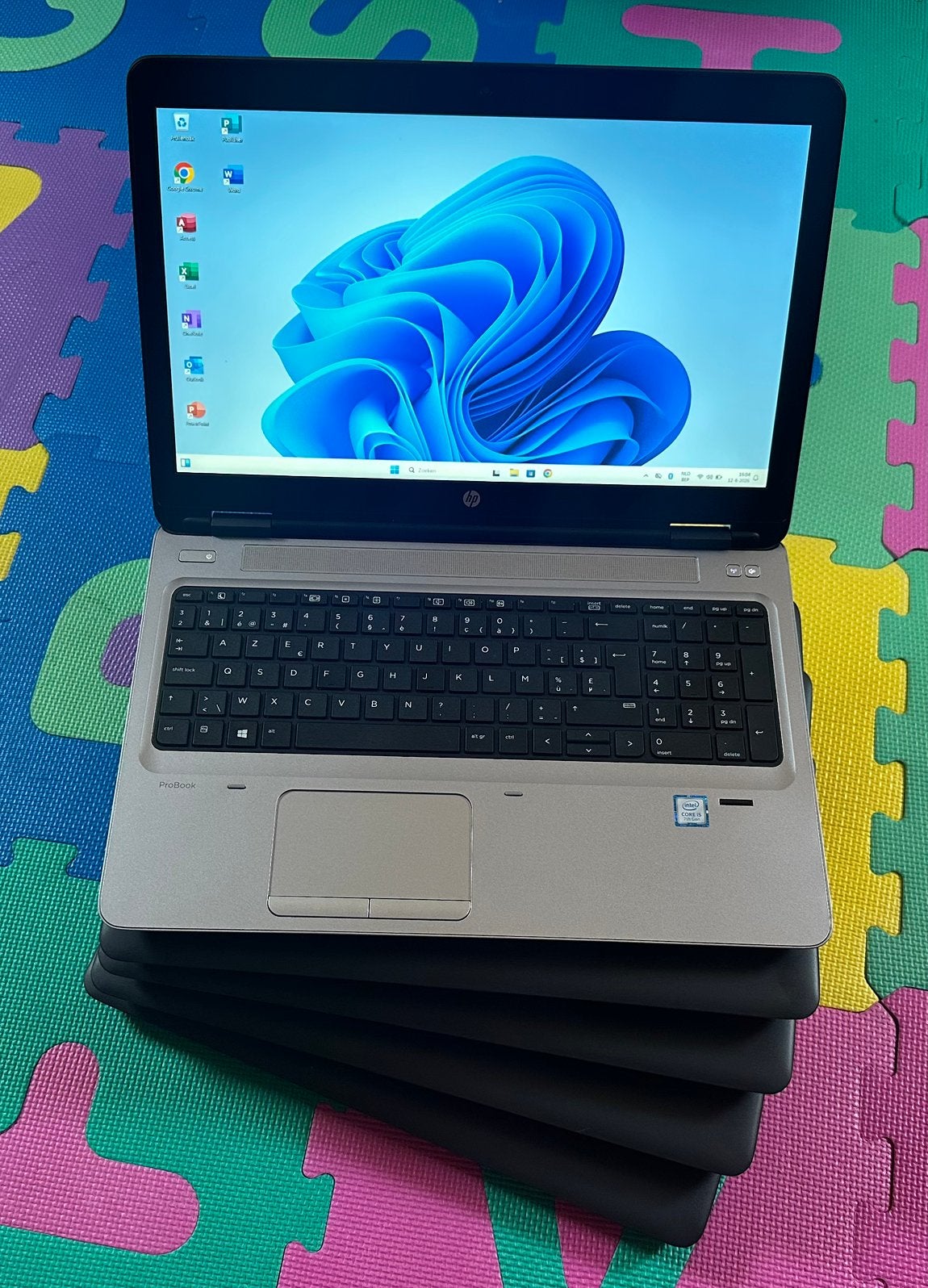 Mooie 15.6 ‘Hp/ i5-6300U/8gb ddr4/128gb ssd/Goed battery/, Informatique & Logiciels, Chargeurs d'ordinateur portable, Enlèvement