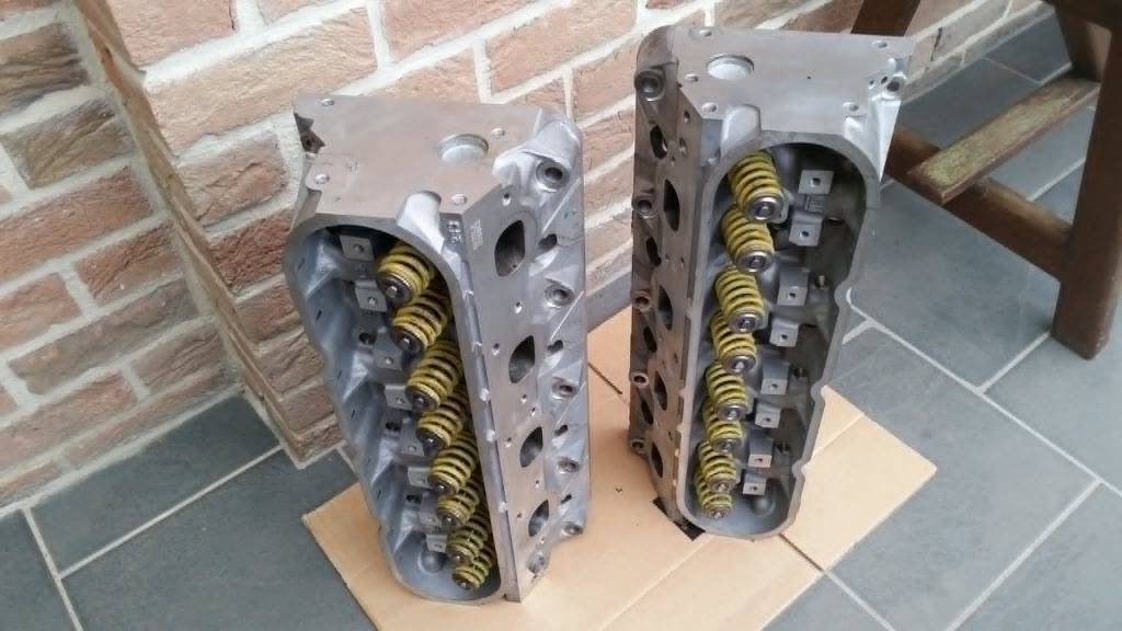 2 CILINDERKOPPEN V8 LS2 243, Watersport en Boten, Benzine, Binnenboordmotor, 404 pk, Aluminium