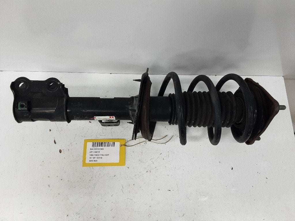 AMORTISSEUR OU ABSORBEUR DE CHOC AVANT DROIT Cee'd (JDB5), Kia, Info@kia.de, Utilisé, Theodor-Heuss-Allee 11
60486  Frankfurt am Main, DE