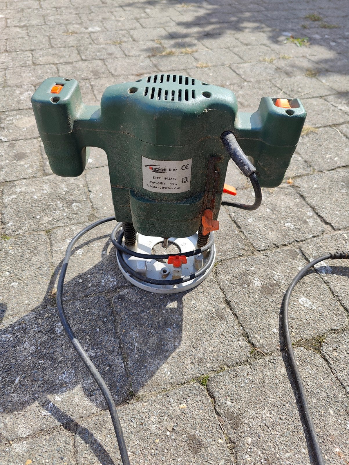 bovenfrees, Bricolage & Construction, Outillage | Ponceuses, Enlèvement, Utilisé, 600 à 1200 watts, Autres types