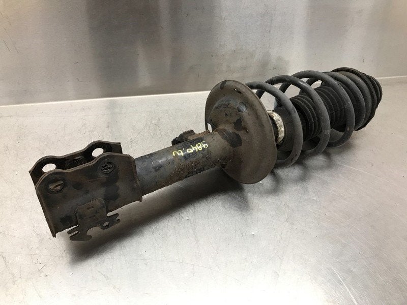 JAMBE DE FORCE AVANT GAUCHE Toyota Urban Cruiser, Utilisé, Toyota