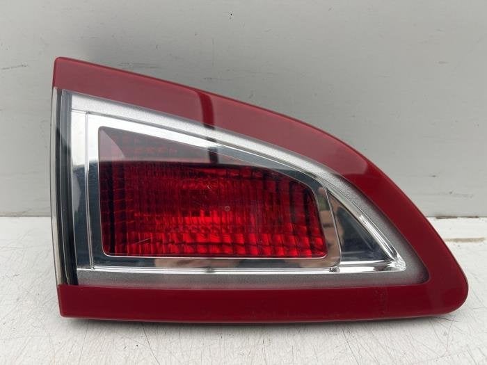 Feu arrière gauche d'un Renault Scenic, Renault, -, 3 mois de garantie, Utilisé