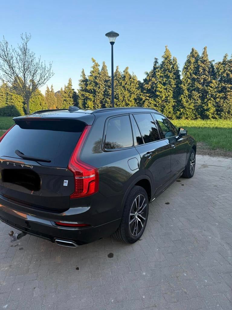 Volvo XC90 T8 AWD R-Design Plug-In Hybrid, Auto's, Parkeerassistent, Bruin, Leder, Elektrisch